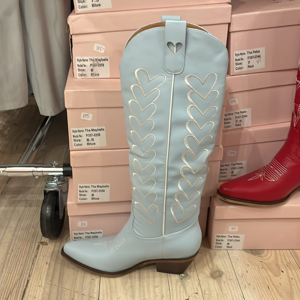 The Maybelle - Picture 3 of 3